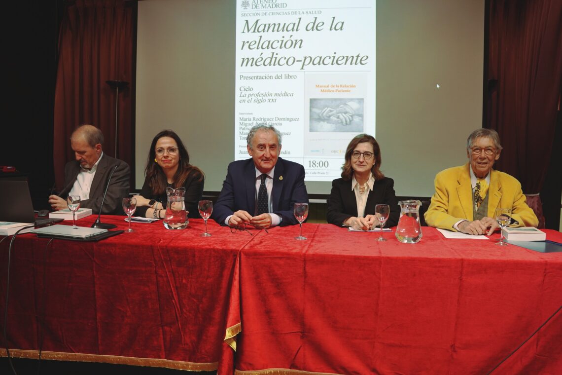 LA FUNDACIÓN ASISA Y EL FORO DE LA PROFESIÓN MÉDICA PRESENTAN LA SEGUNDA EDICIÓN DEL “MANUAL DE LA RELACIÓN MÉDICO-PACIENTE” EN EL ATENEO DE MADRID