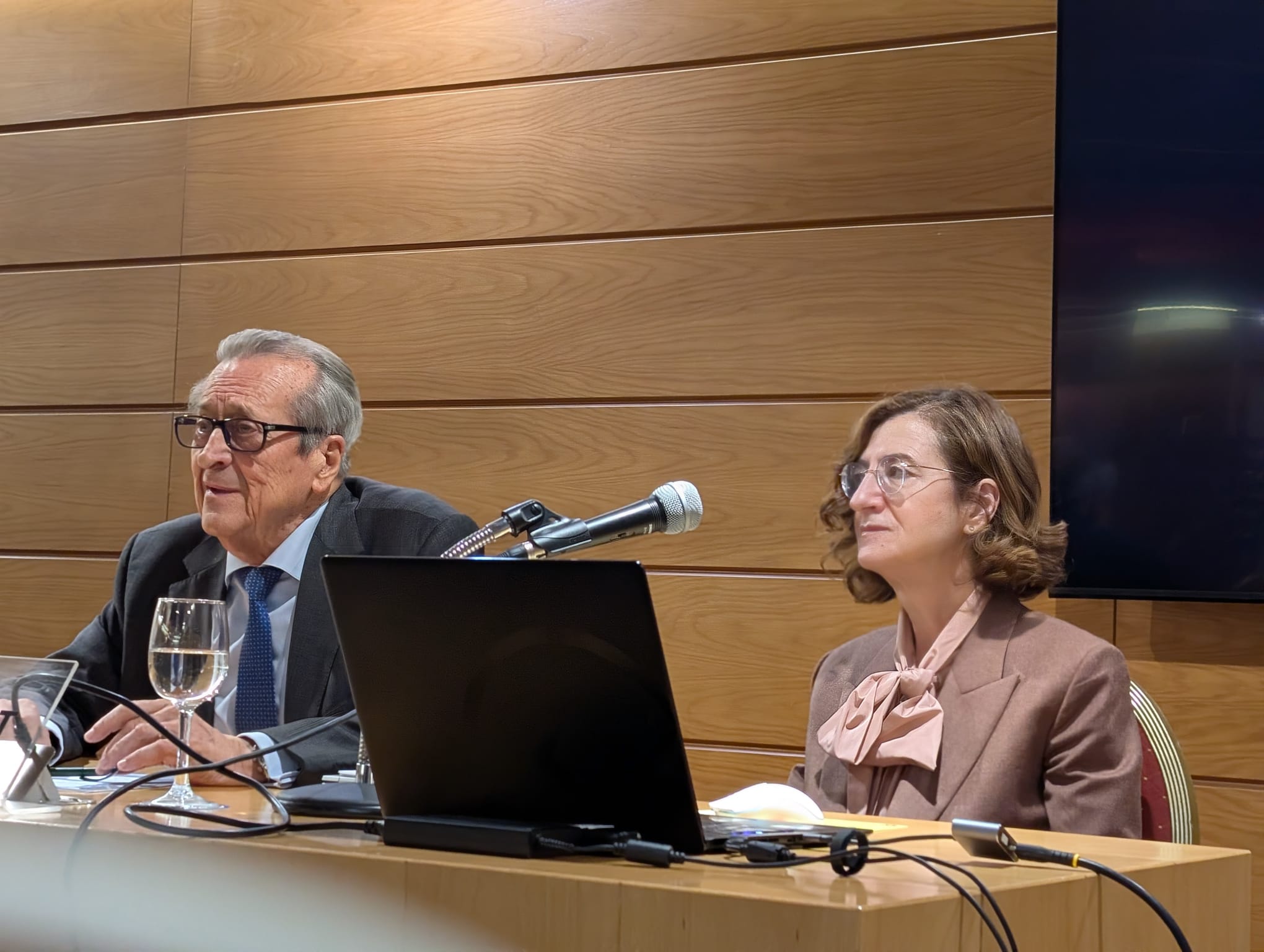 Fundación ASISA patrocina las V Jornadas de Medicina de Lanzarote, con la participación de la Dra. María Tormo