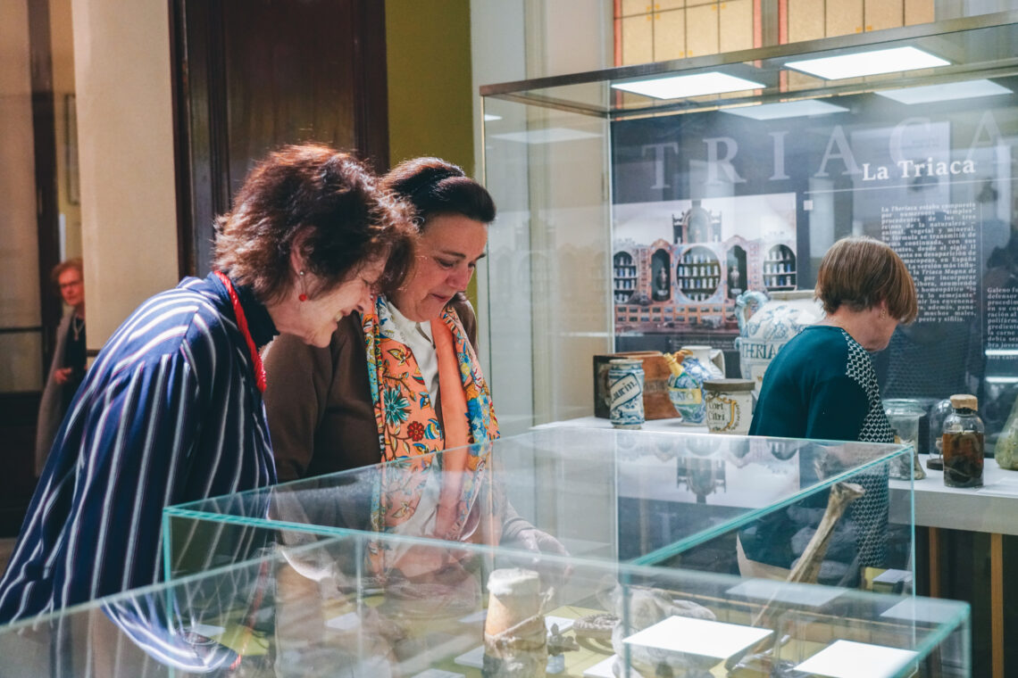 LA FUNDACIÓN ASISA PATROCINA LA EXPOSICIÓN “DE BREBAJES Y SERPIENTES: ENTRE LA TRIACA MAGNAY UNA EMERGENCIA DE SALUD GLOBAL”