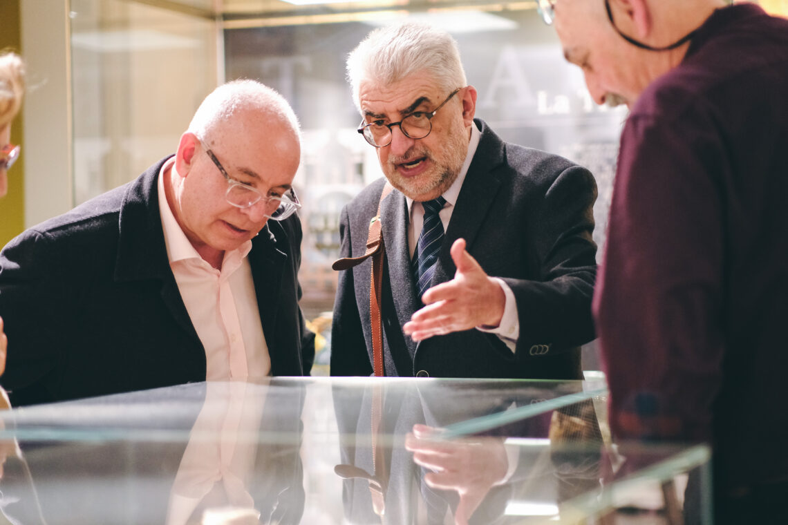 LA FUNDACIÓN ASISA PATROCINA LA EXPOSICIÓN “DE BREBAJES Y SERPIENTES: ENTRE LA TRIACA MAGNAY UNA EMERGENCIA DE SALUD GLOBAL”