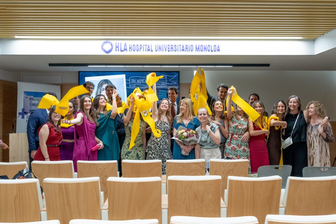 La XI promoción de estudiantes de Medicina formados en el hospital HLA Universitario Moncloa celebra su graduación